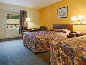 Super 8 By Wyndham Caryville Tn Bilik gambar